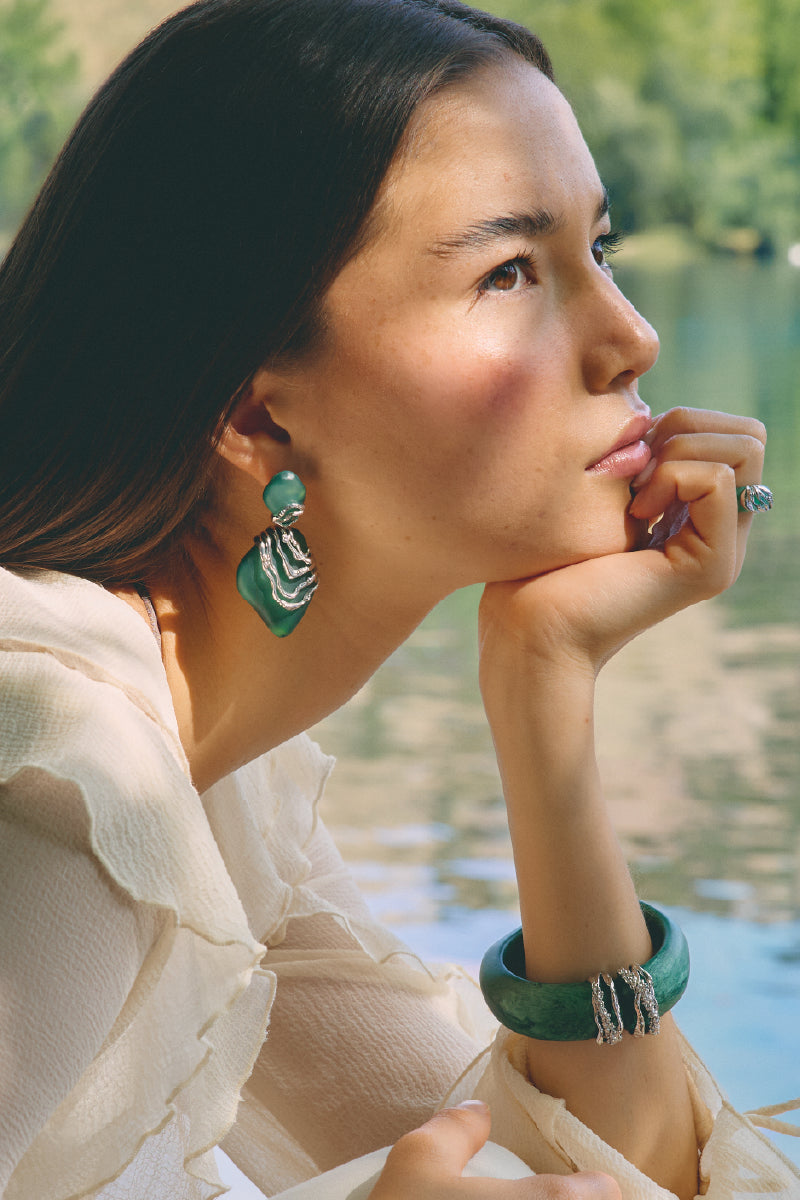 ESSENCE GREEN AND RHODIUM BRACELET - CULT MIA