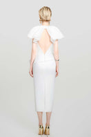 Do Long feminine midi dress with a flowy silhouette and elegant design, perfect for casual or semi-formal occasions.