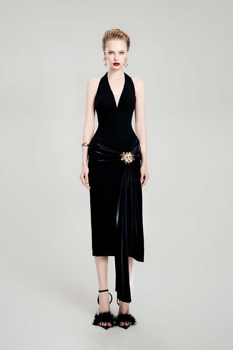 BLACK MYSTERY MIDI DRESS - CULT MIA