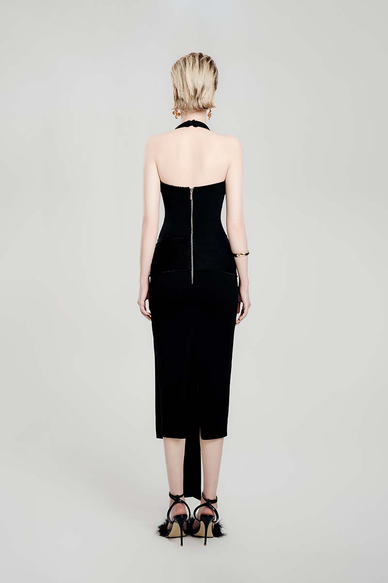 Black mystery midi dress by Do Long, stylish midi dress with a sleek silhouette and elegant design, shown on a mannequin.