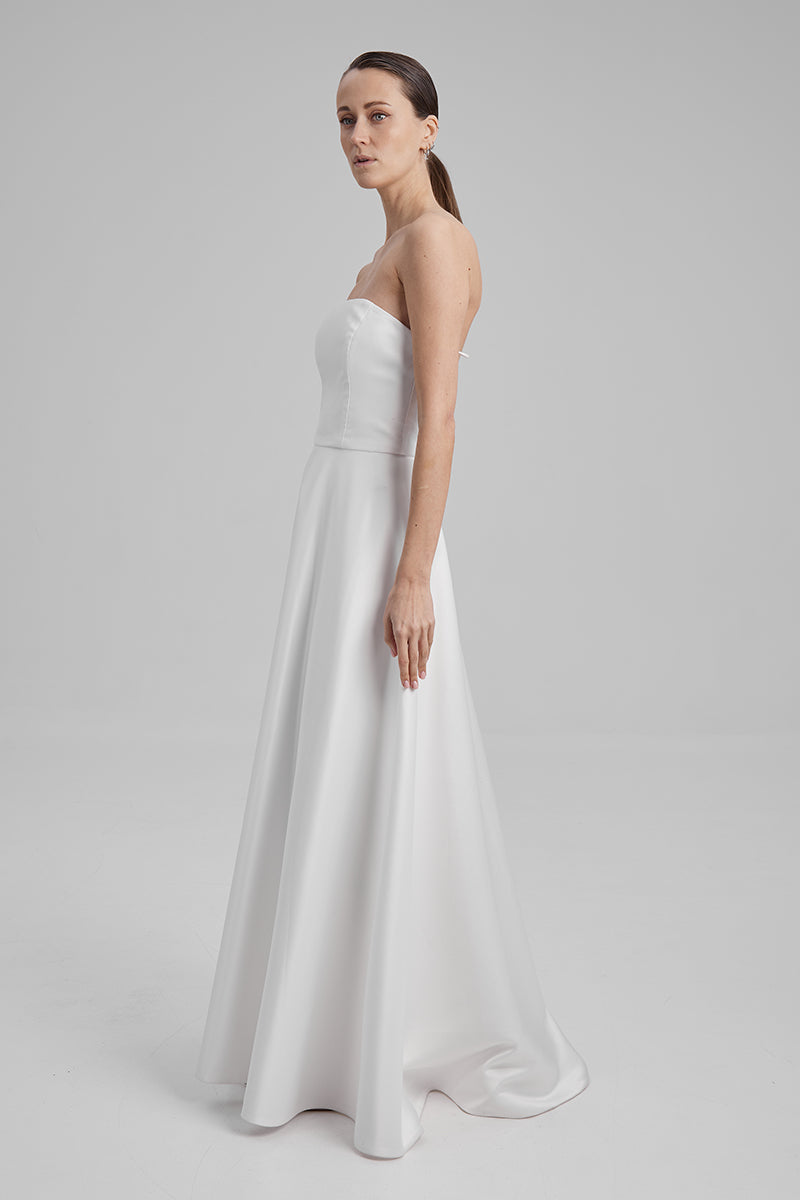 EVE WHITE MAXI DRESS WITH HUGE BOW - CULT MIA