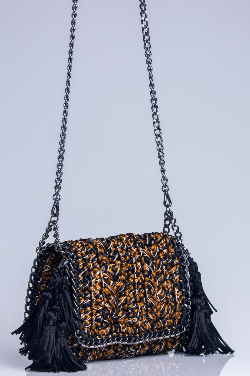 Catarina Mina MIRA shoulder bag in black and brown leather with adjustable strap and stylish design.
