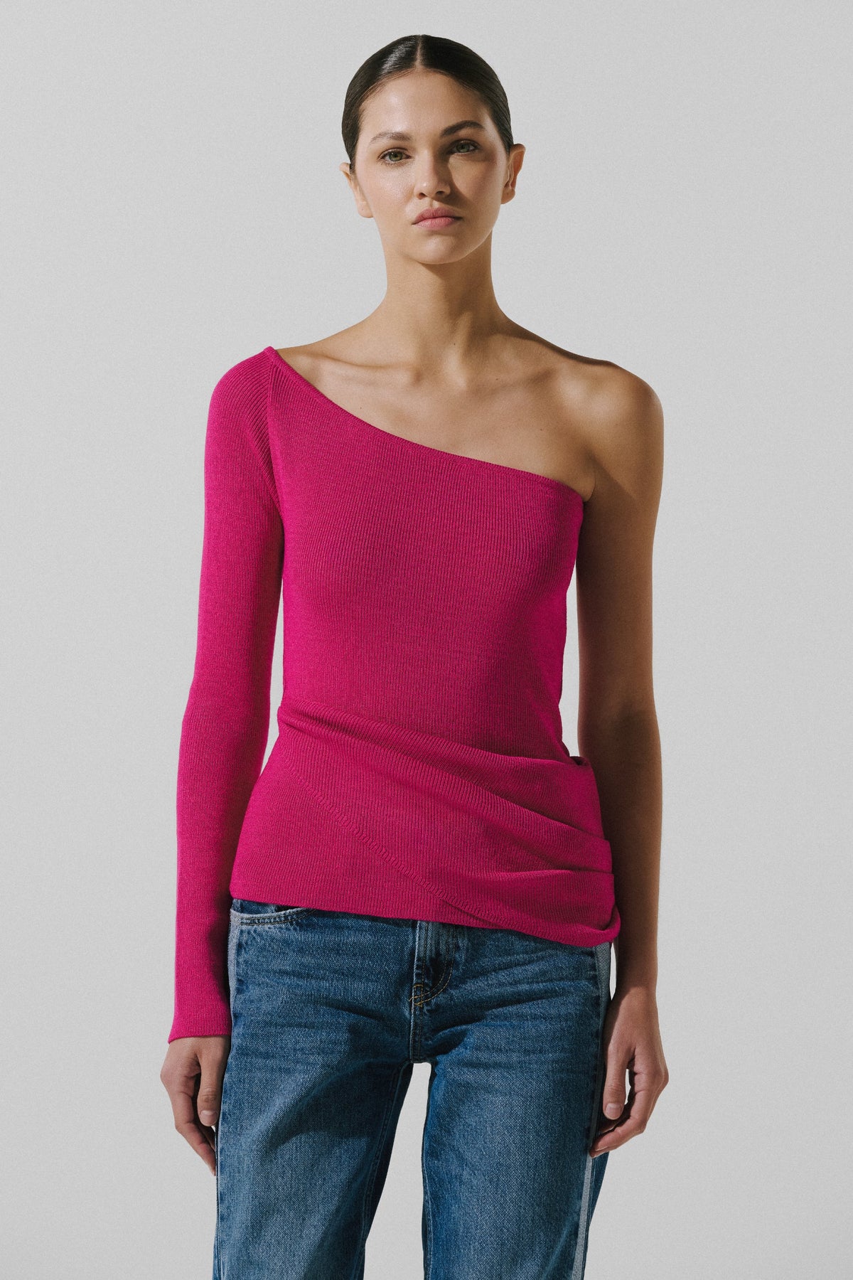 Baobab Kairi Bubblegum top, stylish women's top in vibrant bubblegum pink, featuring a comfortable fit and trendy design.