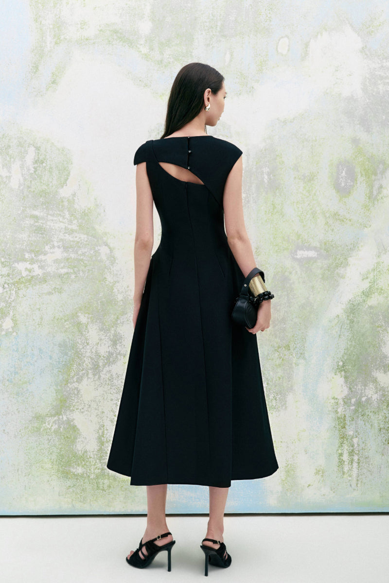 HOLLYHOCK A-LINE CUT-OUT CREPE MIDI DRESS IN BLACK - CULT MIA
