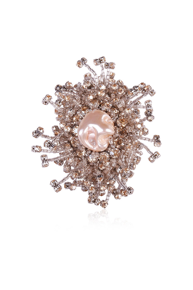Aiden & Ice Ophelin Dust Brooch featuring a delicate pink design, perfect as a stylish lapel pin or accessory.
