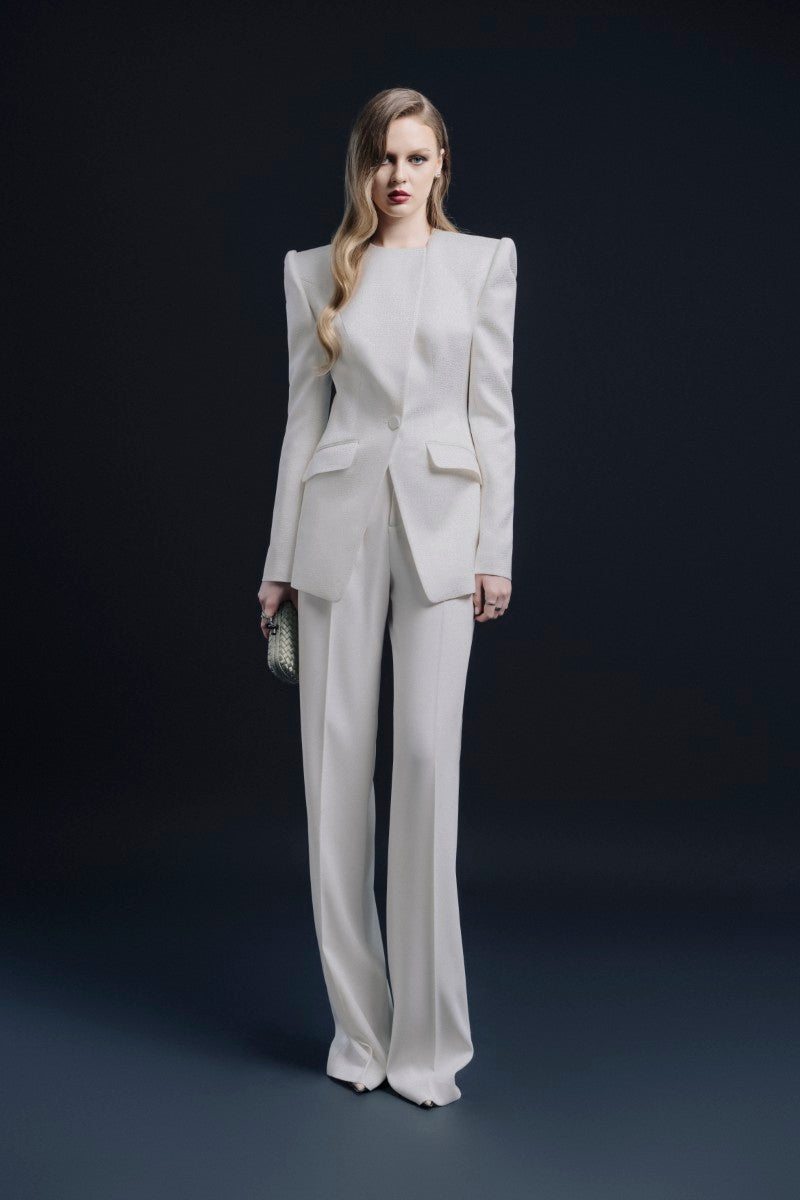 White Montpellier jacket by LEKIEU, featuring a stylish design with a sleek fit and modern detailing.