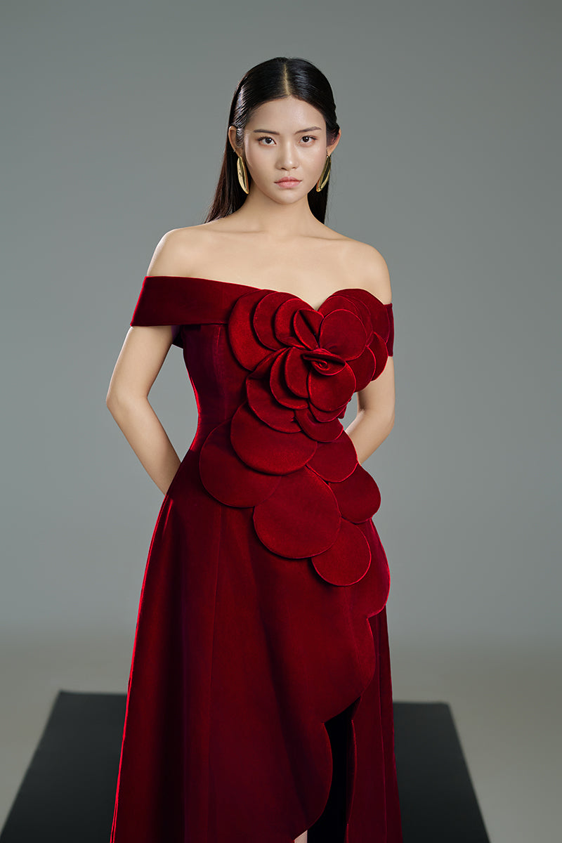 HAPPY CLOTHING OFF-SHOULDER VELVET PETAL MAXI DRESS IN RED HAPPY CLOTHING OFF-SHOULDER VELVET PETAL MAXI DRESS IN RED