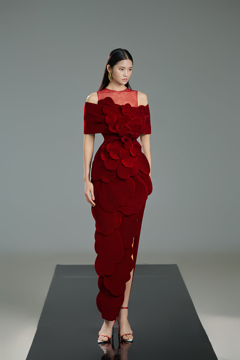 RED ROSE VELVET MAXI DRESS IN RED - CULT MIA