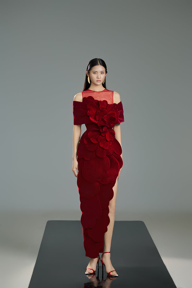 RED ROSE VELVET MAXI DRESS IN RED - CULT MIA