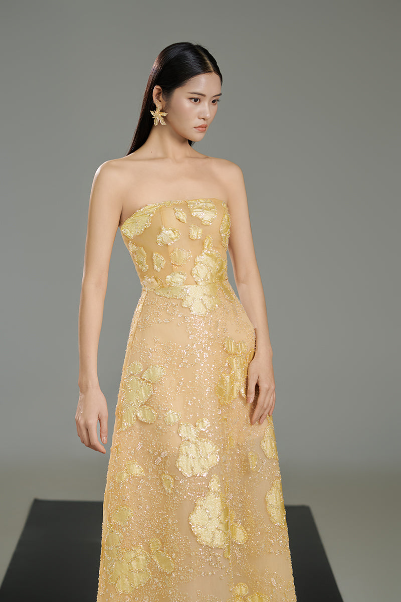 GOLD STRAPLESS CRYSTAL MAXI DRESS IN BEIGE - CULT MIA