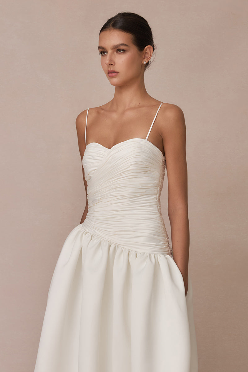 BALLOON WHITE MAXI DRESS - CULT MIA