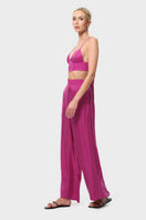 niLuu Begonvil lounge pants in soft fabric, shown from the side, featuring a relaxed fit and comfortable waist design.