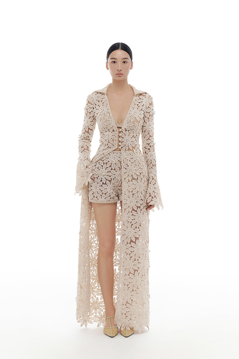 BEIGE FLORAL LACE COAT - CULT MIA