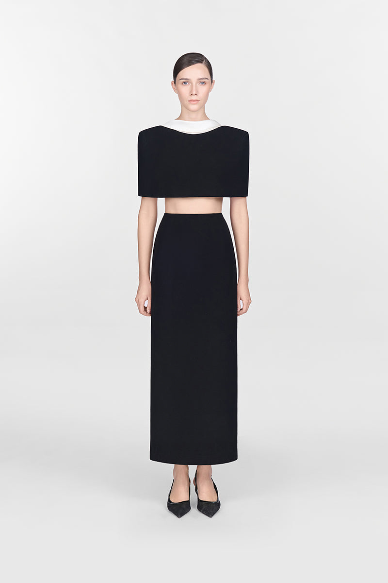 BLACK OPEN-BACK CAPE DRESS - CULT MIA