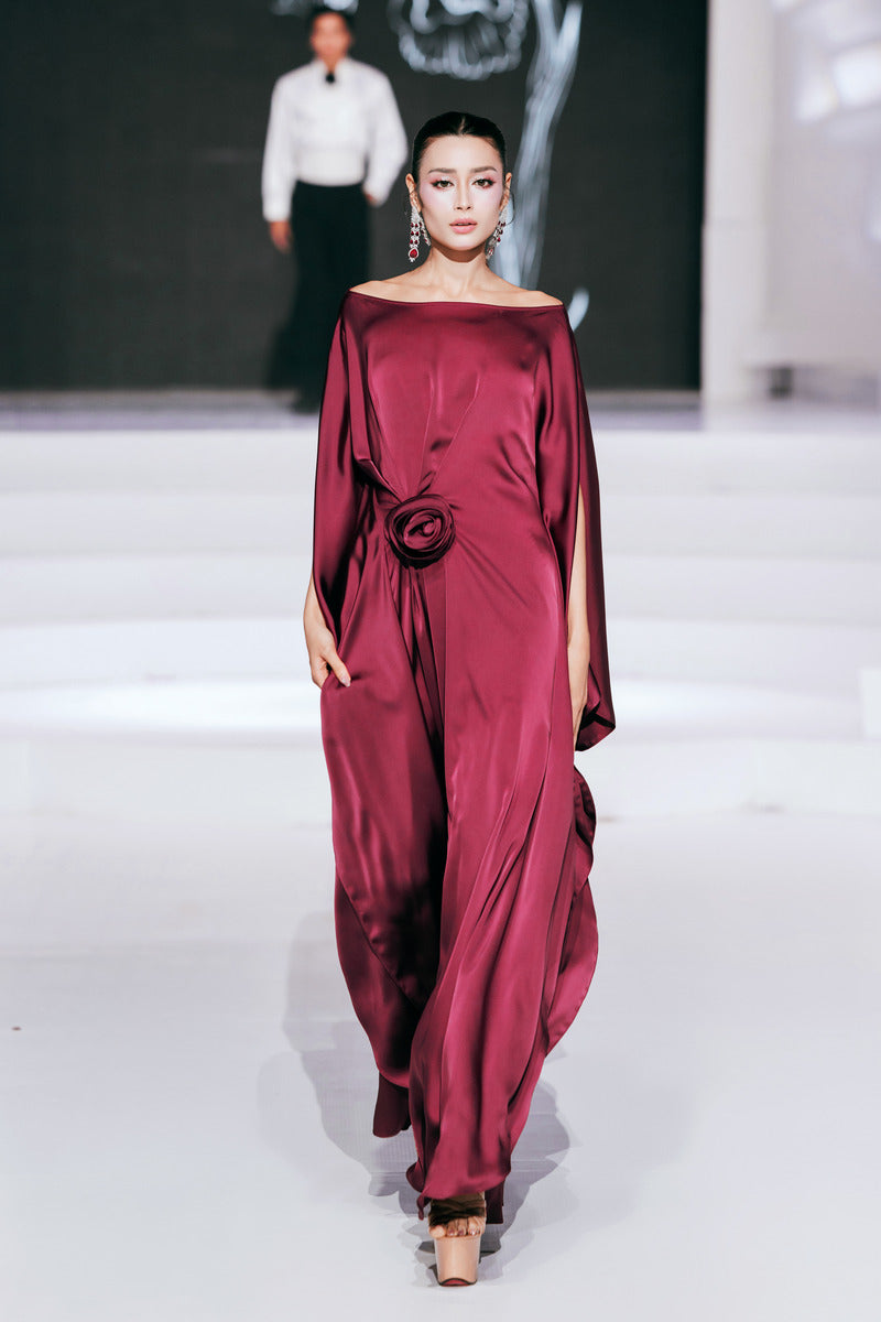 BOAT NECK FLOWER RUCHED MAXI DRESS IN RED