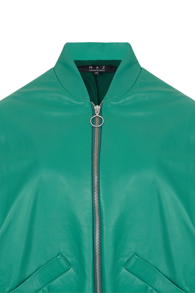 Maz Manuela Álvarez bomber leather jacket in Milano green, stylish and lightweight with a classic bomber silhouette.
