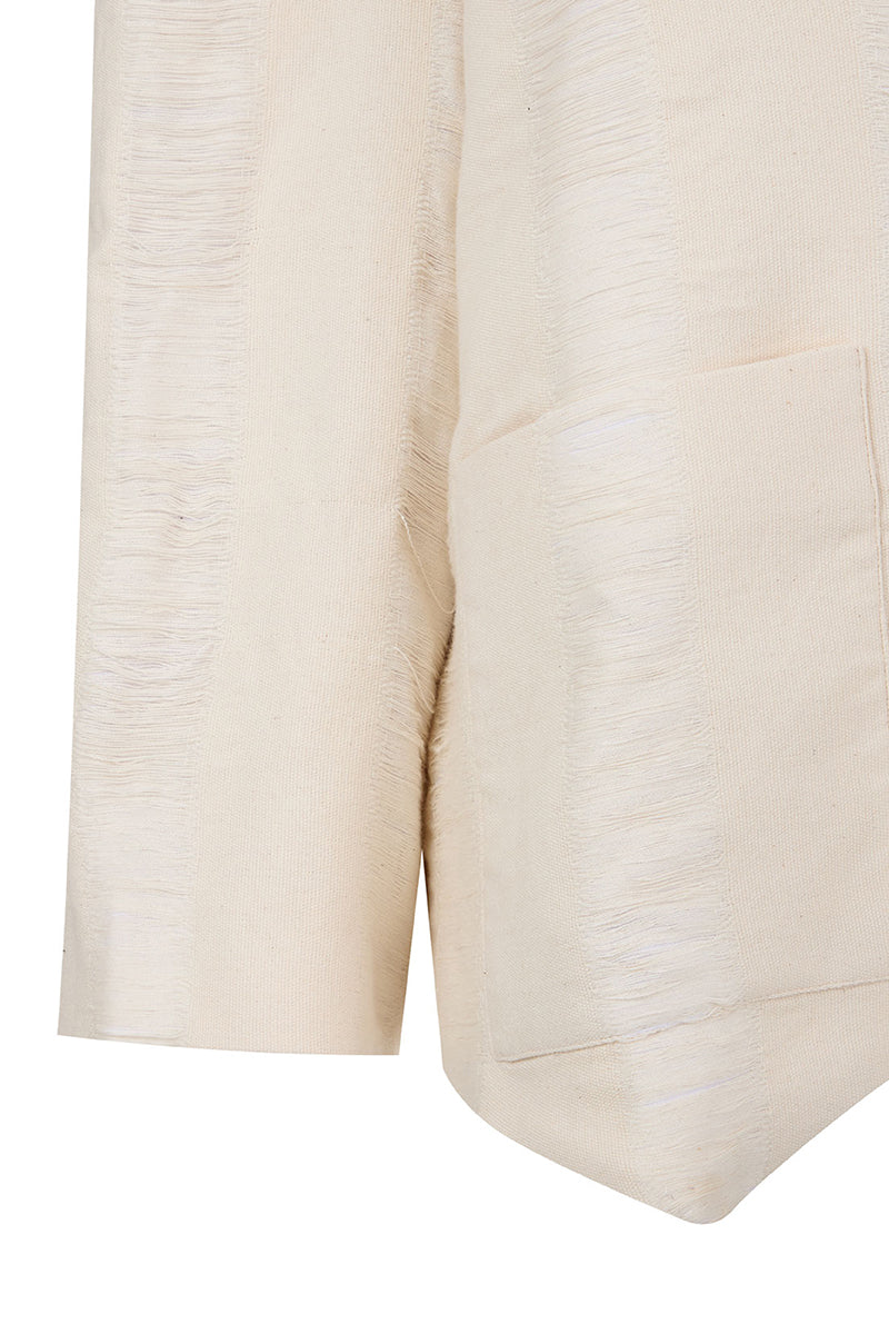 Maz Manuela Álvarez ivory bridge weave blazer suit, tailored blazer with structured lapels and sleek design, full view of the suit.