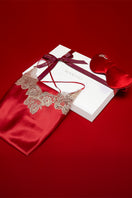 Manito wedding eye mask and nightgown gift box with elegant packaging, perfect for bridal gift sets and special occasions.