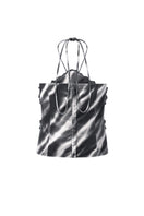 Black print Cayena top by Tinta Latina, showcasing the stylish design and fitted silhouette of this trendy women's blouse.