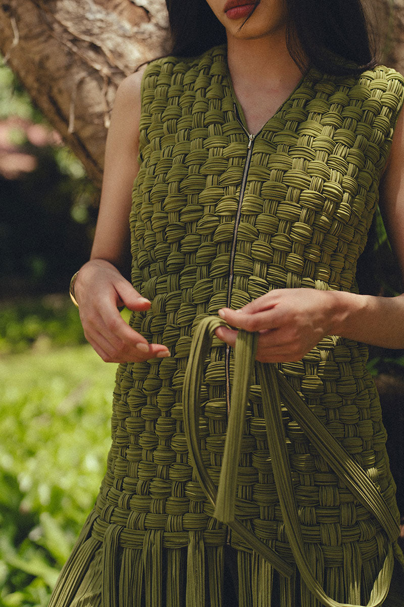 Maylé Vásquez PALMA VEST, stylish sleeveless vest with a textured fabric design, ideal for casual or layered outfits.