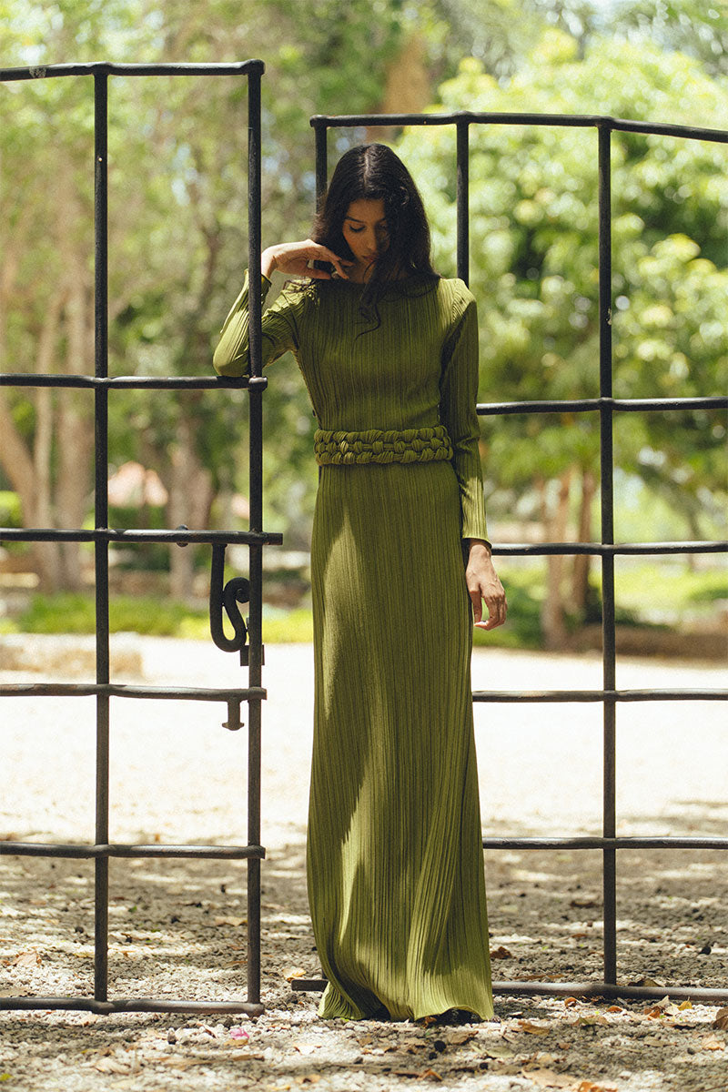 Maylé Vásquez Marena Maxi Dress in flowing fabric, featuring a stylish design perfect for elegant daytime or evening wear.