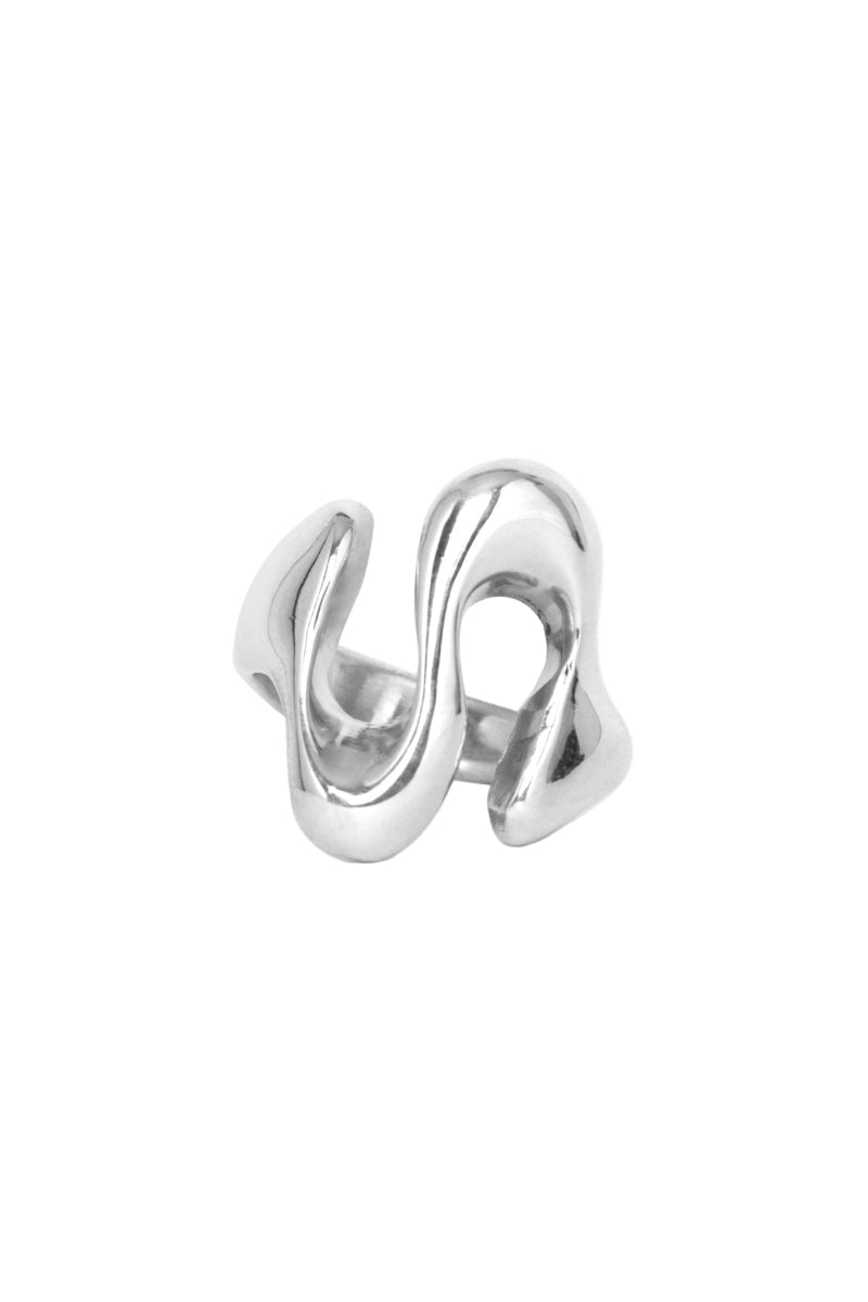 Silver Cielo ring by Eugenia Ospina featuring a sleek, minimalist design in shiny silver metal.