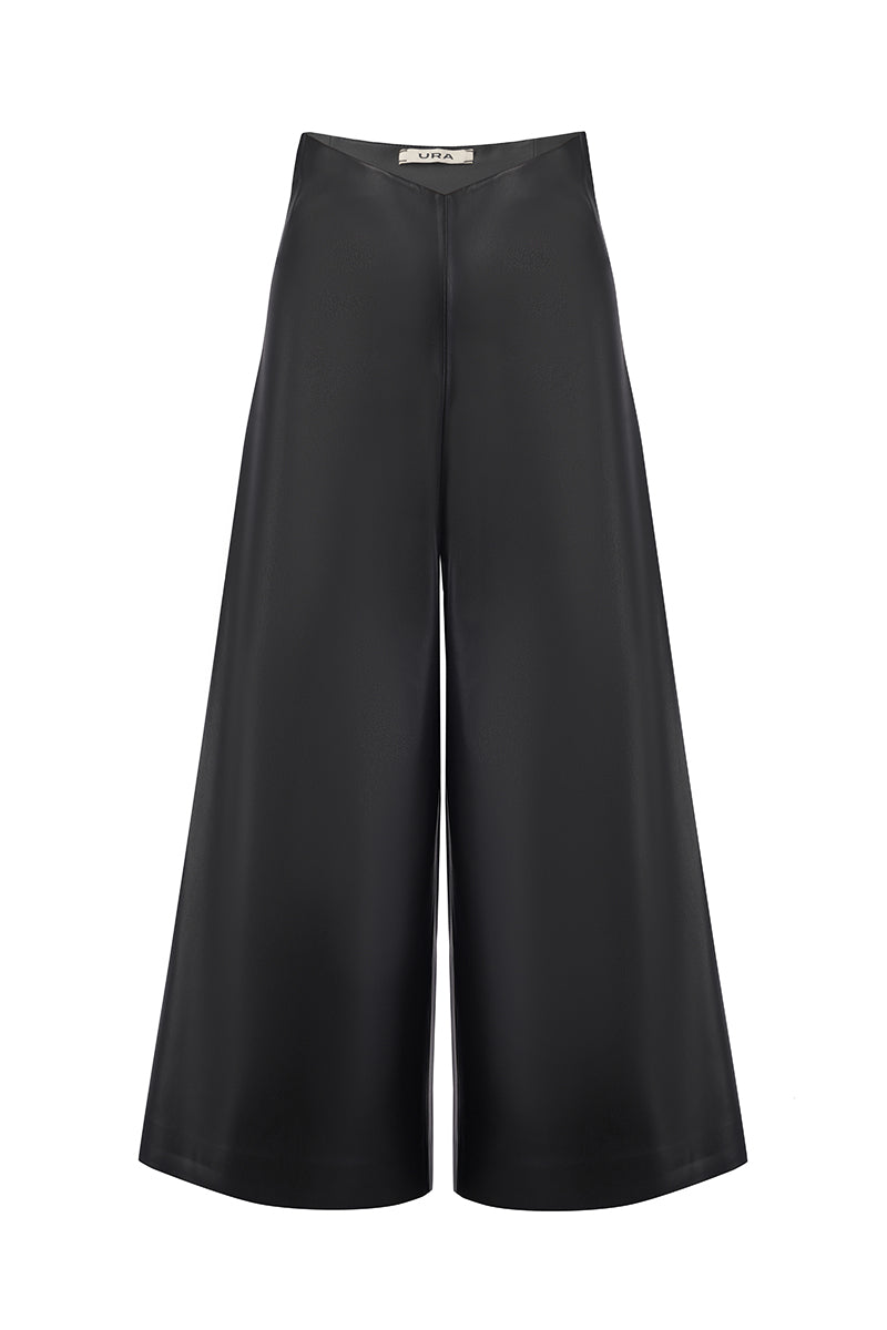 URA INGER trousers, stylish pants with a tailored fit, shown in a neutral color, perfect for casual or professional wear.