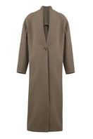 URA ISA coat, stylish modern outerwear with a tailored fit, shown in a neutral color on a mannequin.