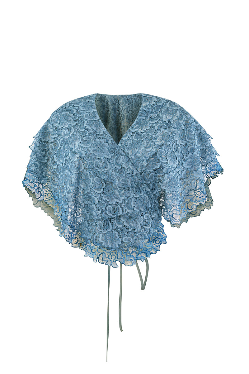 URAI SISILIA top in a stylish design, featuring a comfortable fit and trendy details, perfect for casual or dressy occasions.