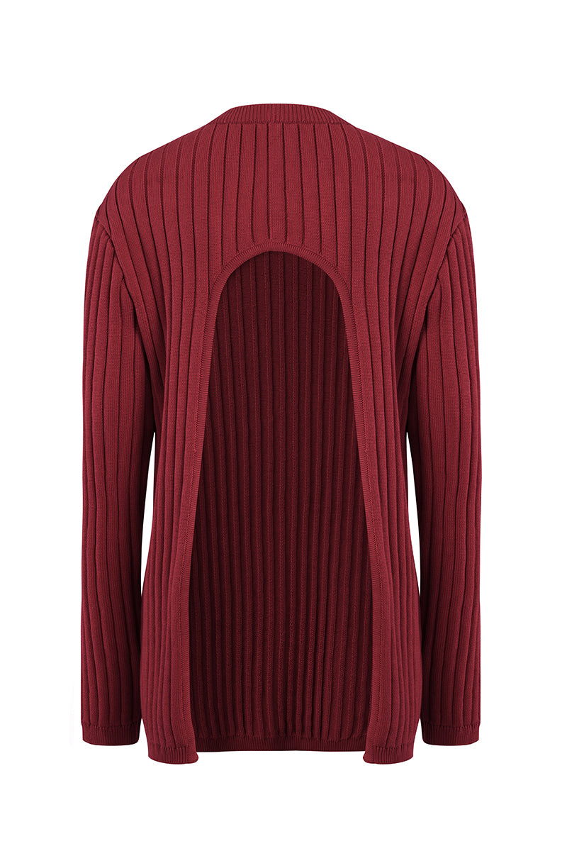 URA Morgan top, stylish women's blouse with a relaxed fit, featuring a V-neck and long sleeves, perfect for casual or office wear.