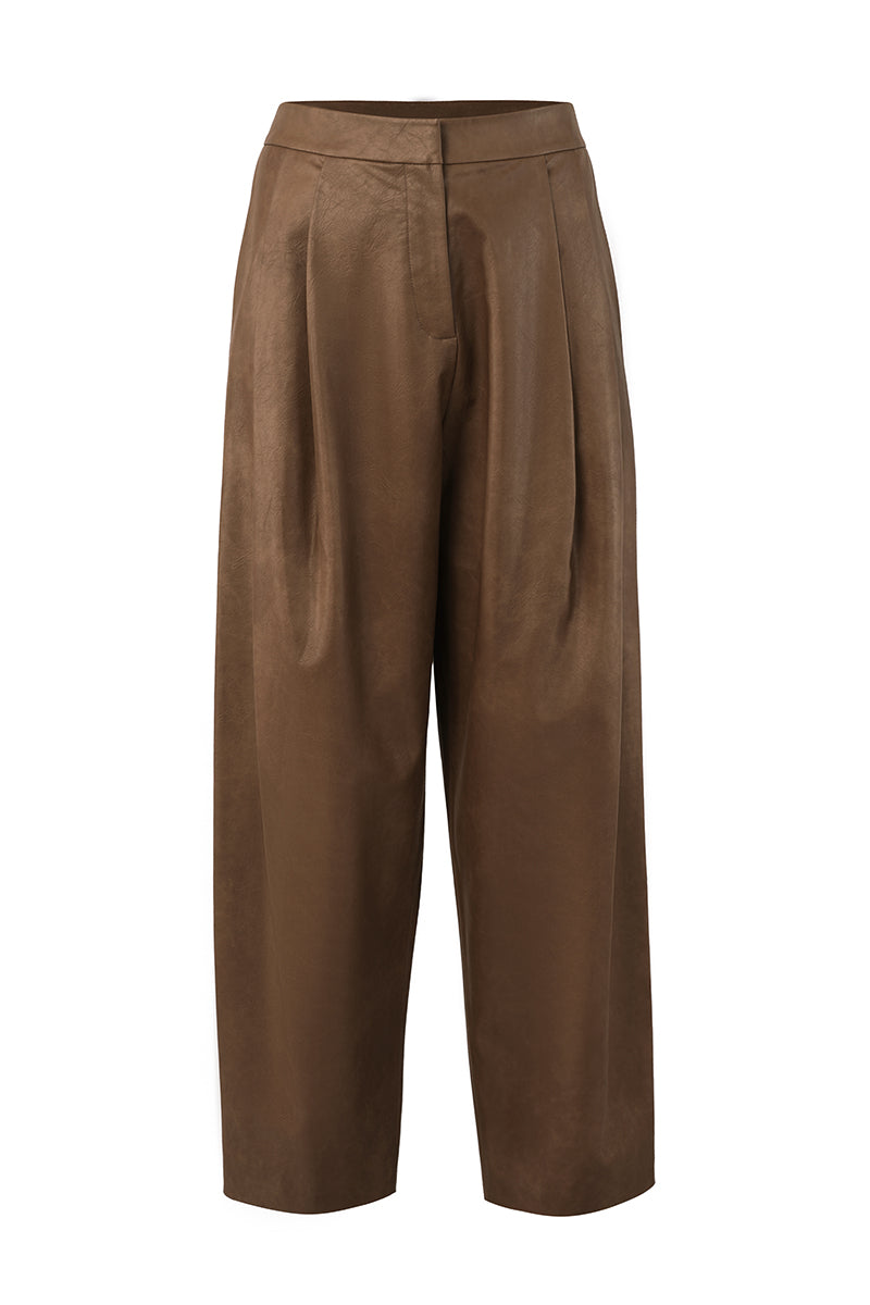 URA Odelia tobacco trousers, stylish pants with a tailored fit, featuring a classic design and comfortable fabric for everyday wear.