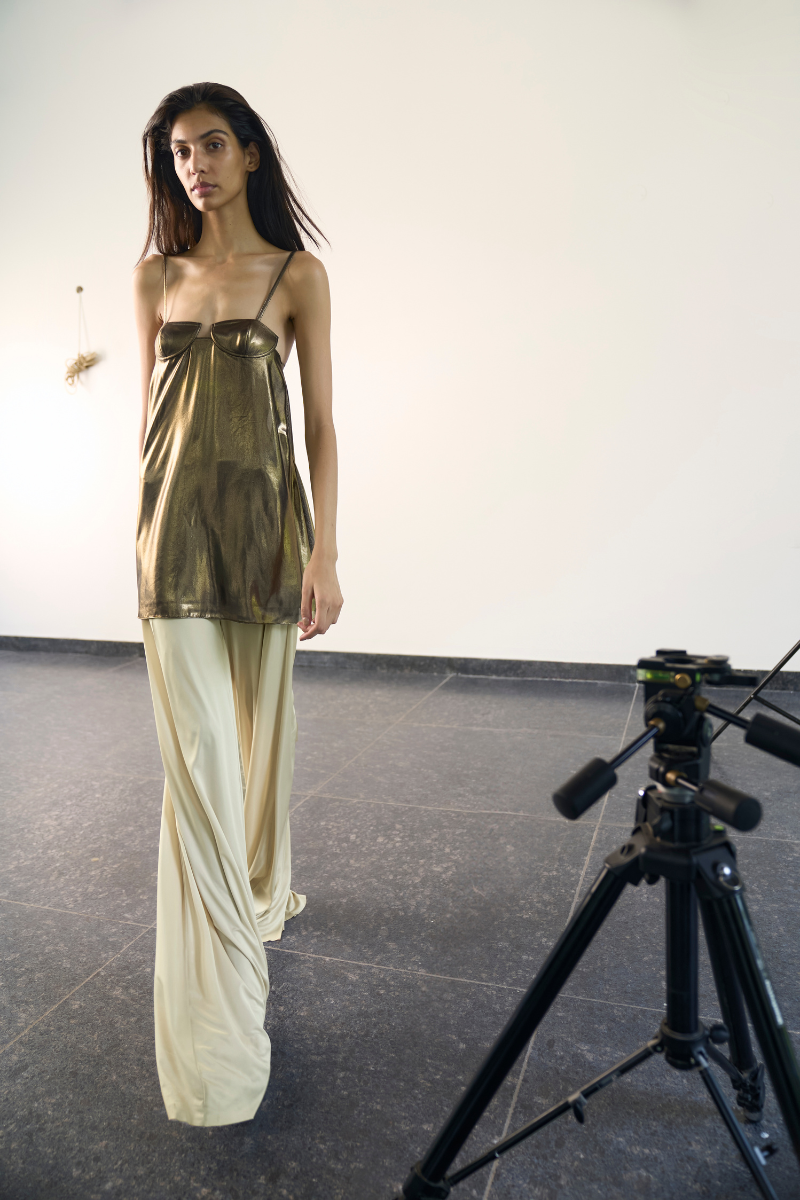 SHENA TOP IN GOLD - CULT MIA