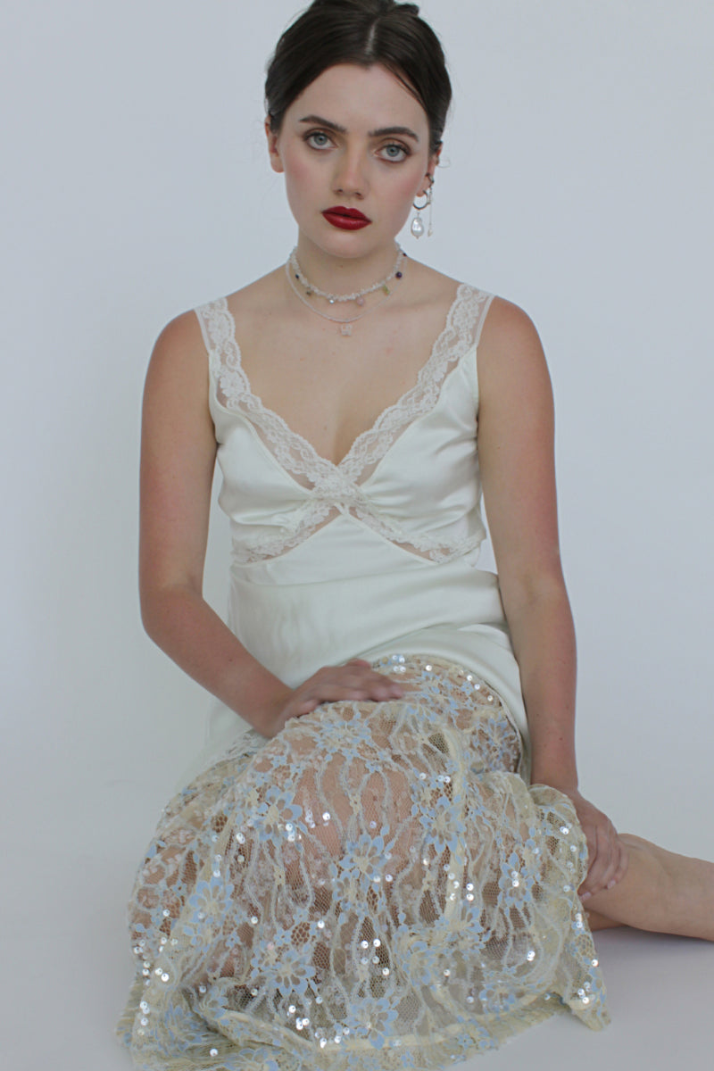 MUGUET CLEAR QUARTZ NECKLACE IN WHITE