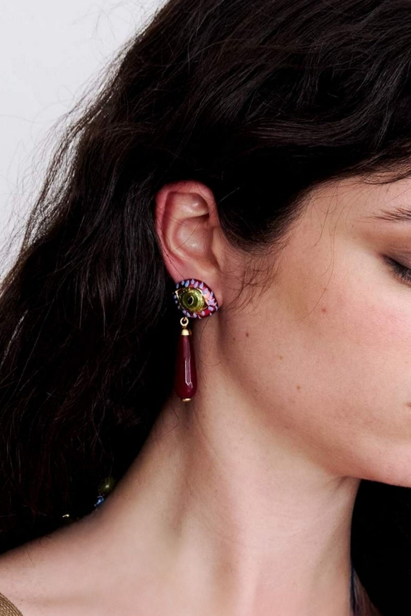 Sara & Flora burgundy cat drop earrings featuring elegant feline-shaped dangle design on shiny metal hooks.