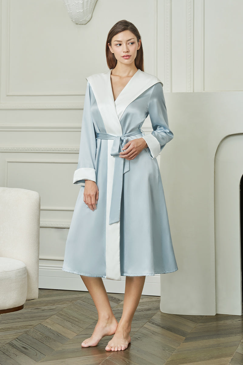 CALLA WOMEN'S HOODED BATHROBE IN BLUE