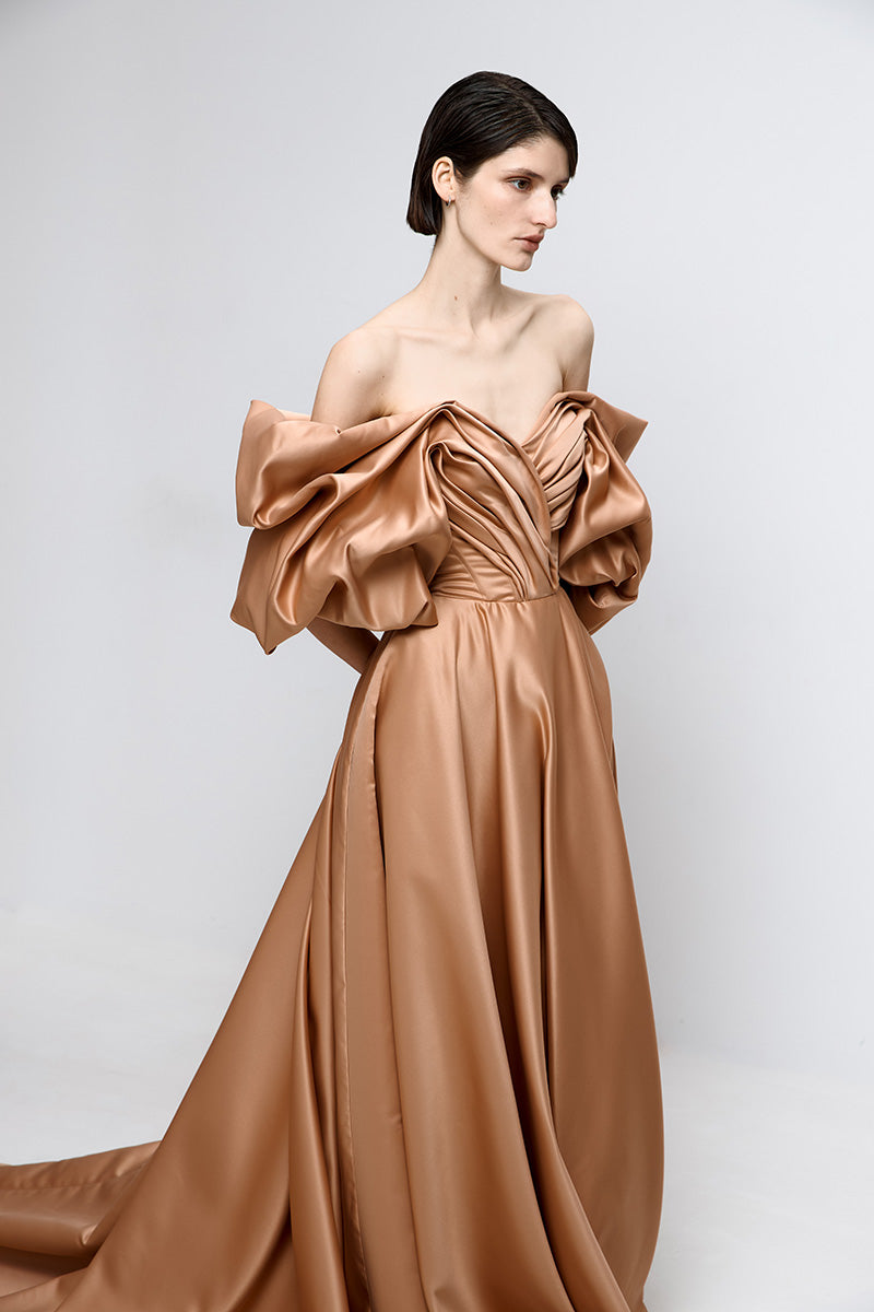 VOLUME SCULPTED DRESS IN CARAMEL - CULT MIA