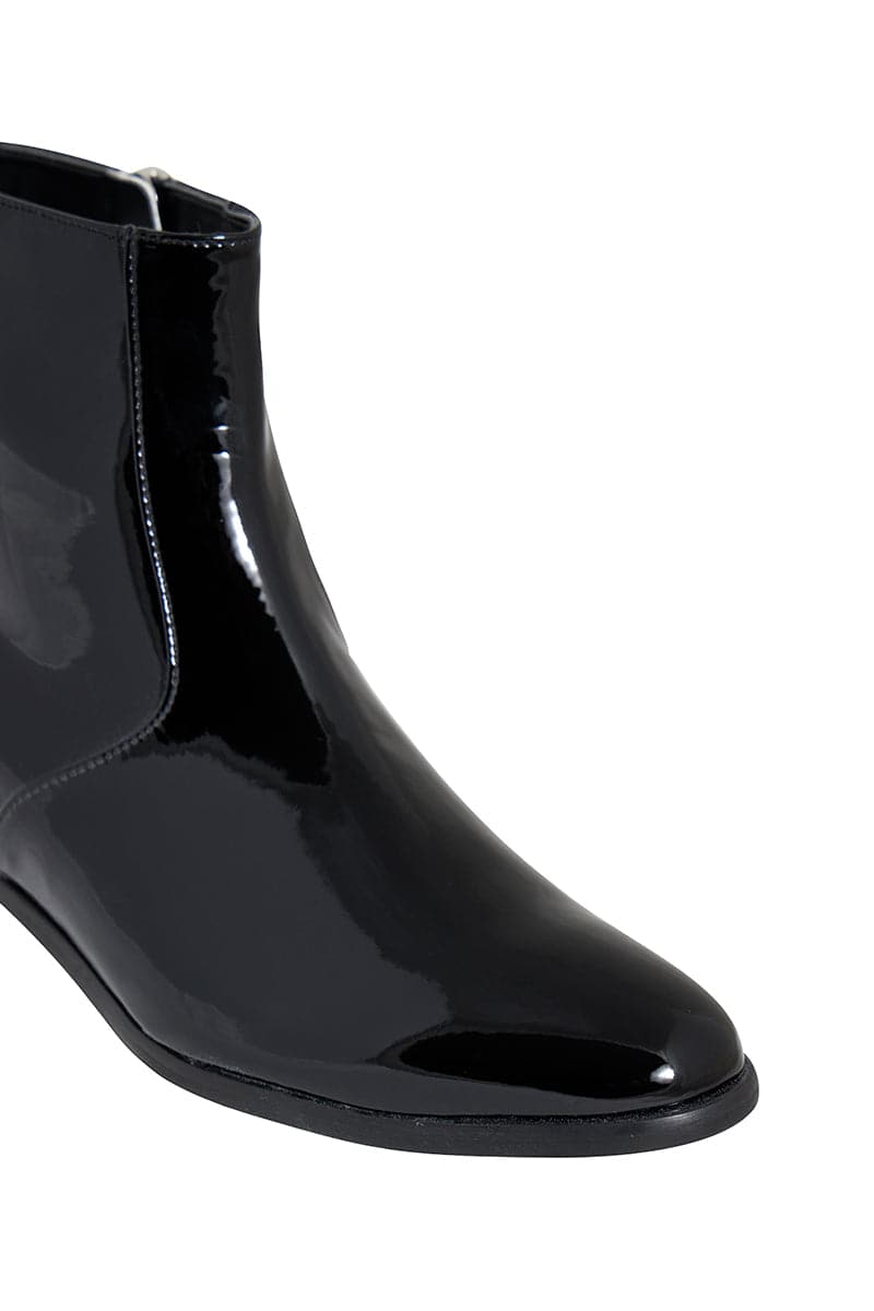 CHARLI BLACK PATENT-EFFECT ANKLE BOOTS - CULT MIA