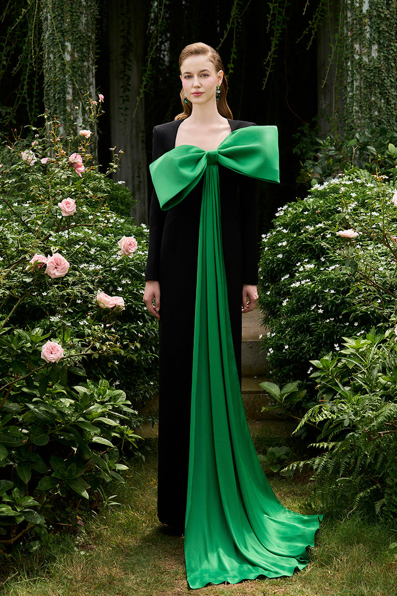 COLUMN EVENING GOWN WITH TRAPEZE NECKLINE AND ATTACHED LARGE BOW - CULT MIA