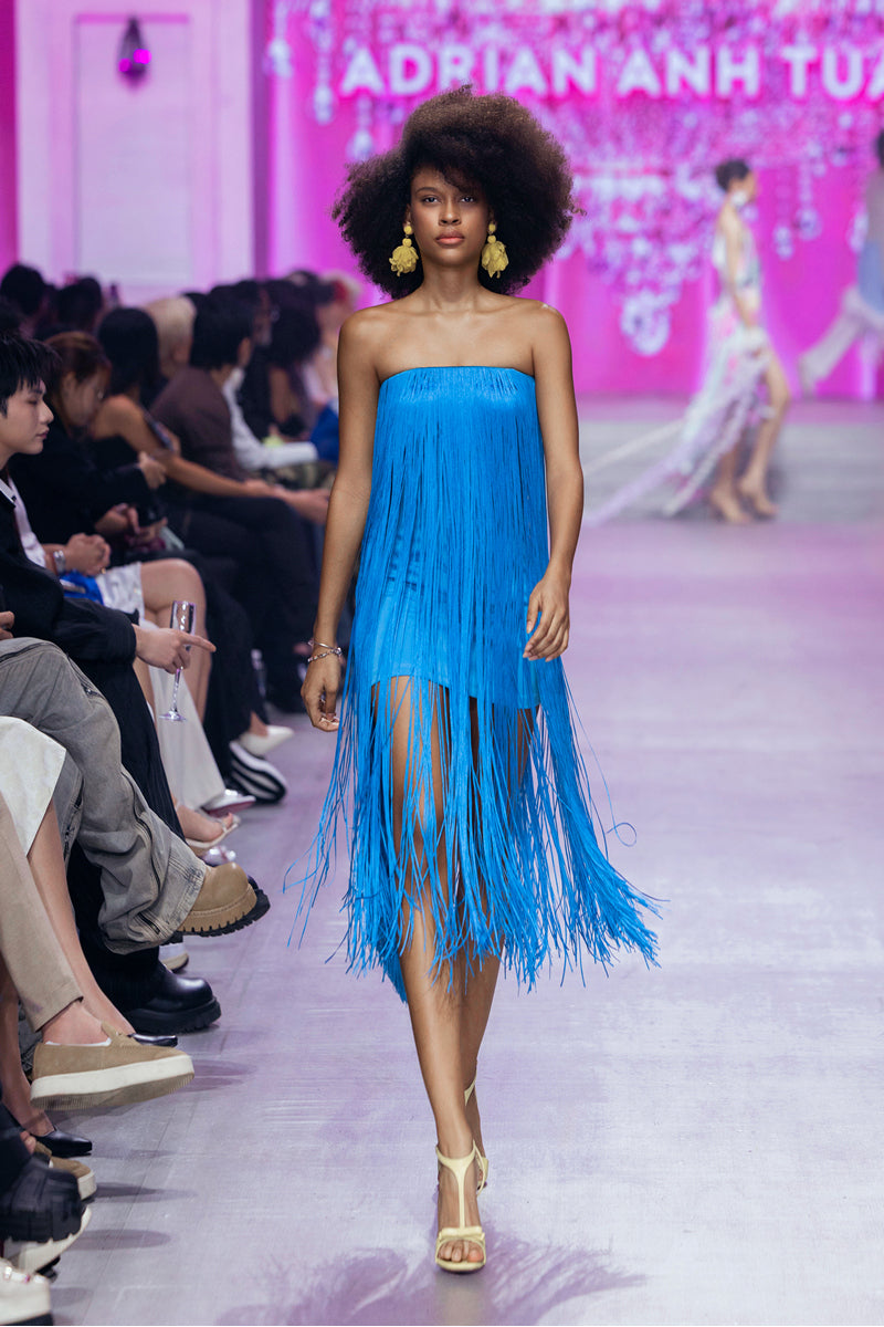 Valenciani Cult Mia X all-over fringe midi dress featuring layered fringe details and a flowing silhouette.