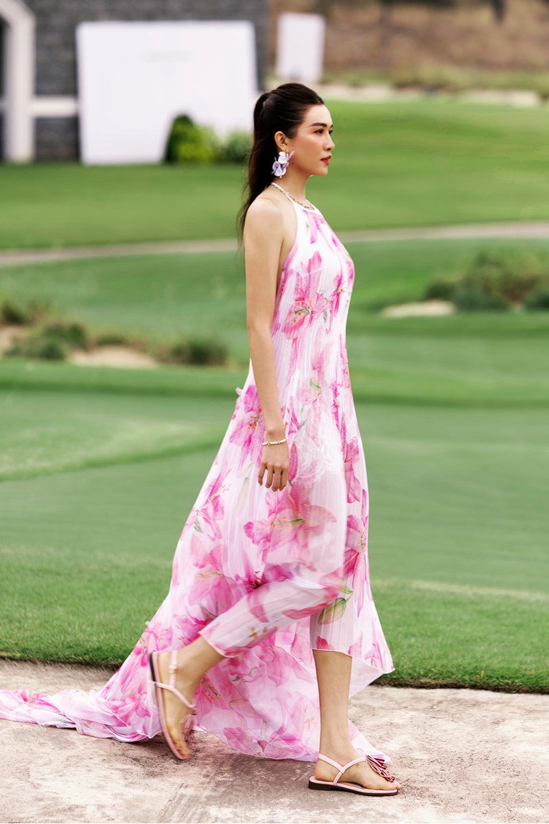 Valenciani halter neck pleated maxi dress in multicolor, flowing fabric, stylish and elegant for summer or special occasions.