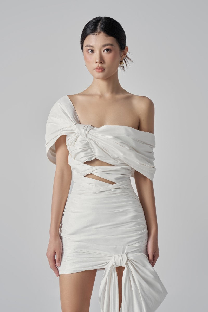 KENDALL TAFFETA CUT OUT DRESS IN WHITE - CULT MIA