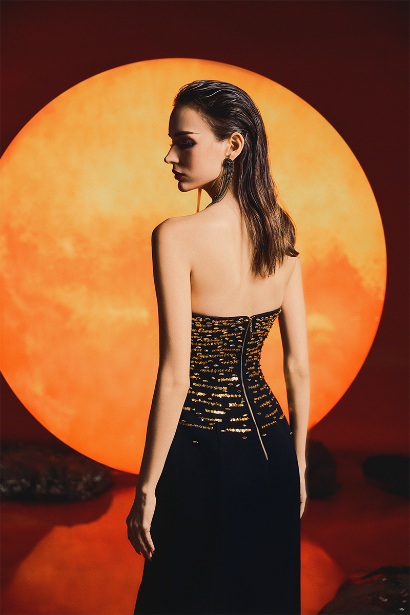 STRAPLESS TEARDROP GOWN - CULT MIA