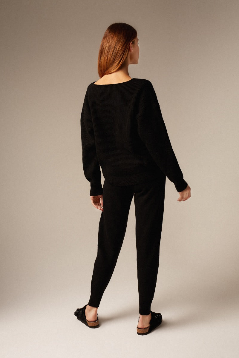 LONDON JOGGER IN BLACK - CULT MIA