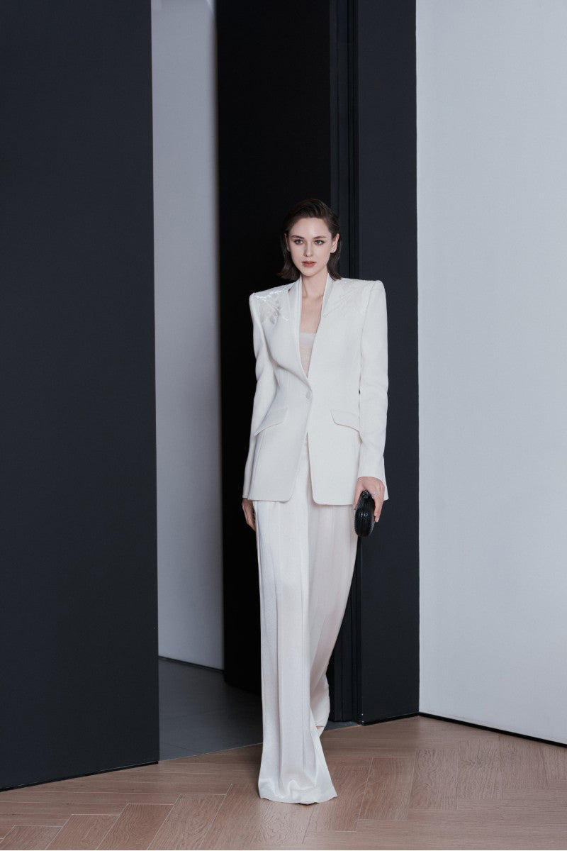 White Venice jacket by Lekieu, stylish women's jacket shown with front view and zip details.