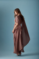 FIZA MOCHA Cape jacket by MASTANI featuring a stylish, cozy design in mocha color with elegant detailing.
