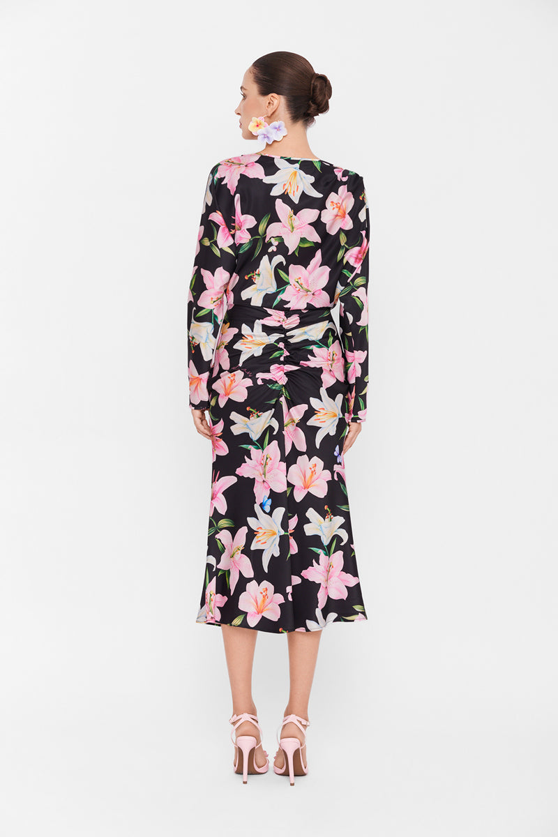 Valenciani long sleeve multicolor midi dress, stylish maxi dress with vibrant pattern, perfect for casual or semi-formal occasions.