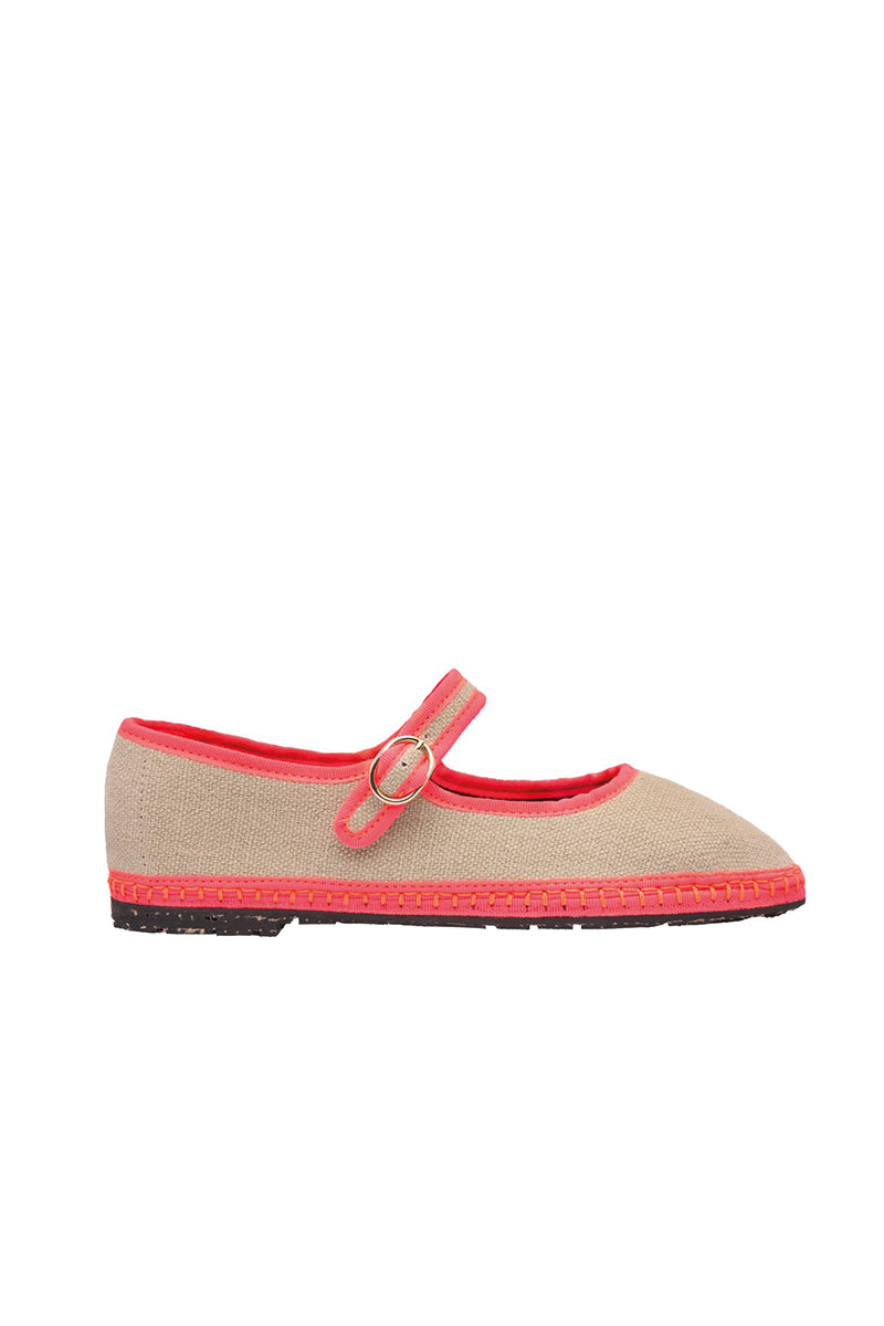 Flabelus Mara neutral flats with rounded toe and minimalist design, shown on a model's feet.