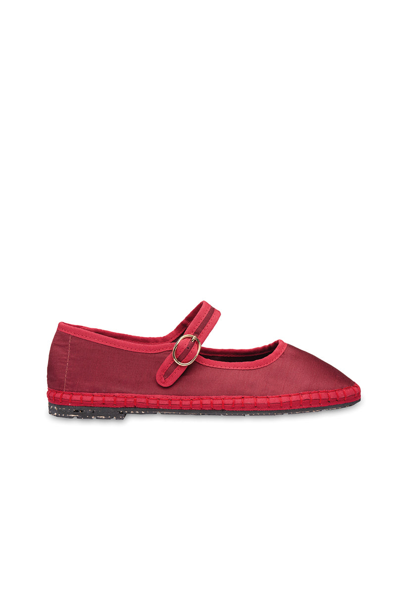 Red Flabelus Vivian flats shoes with rounded toe and smooth finish, displayed on a neutral background.