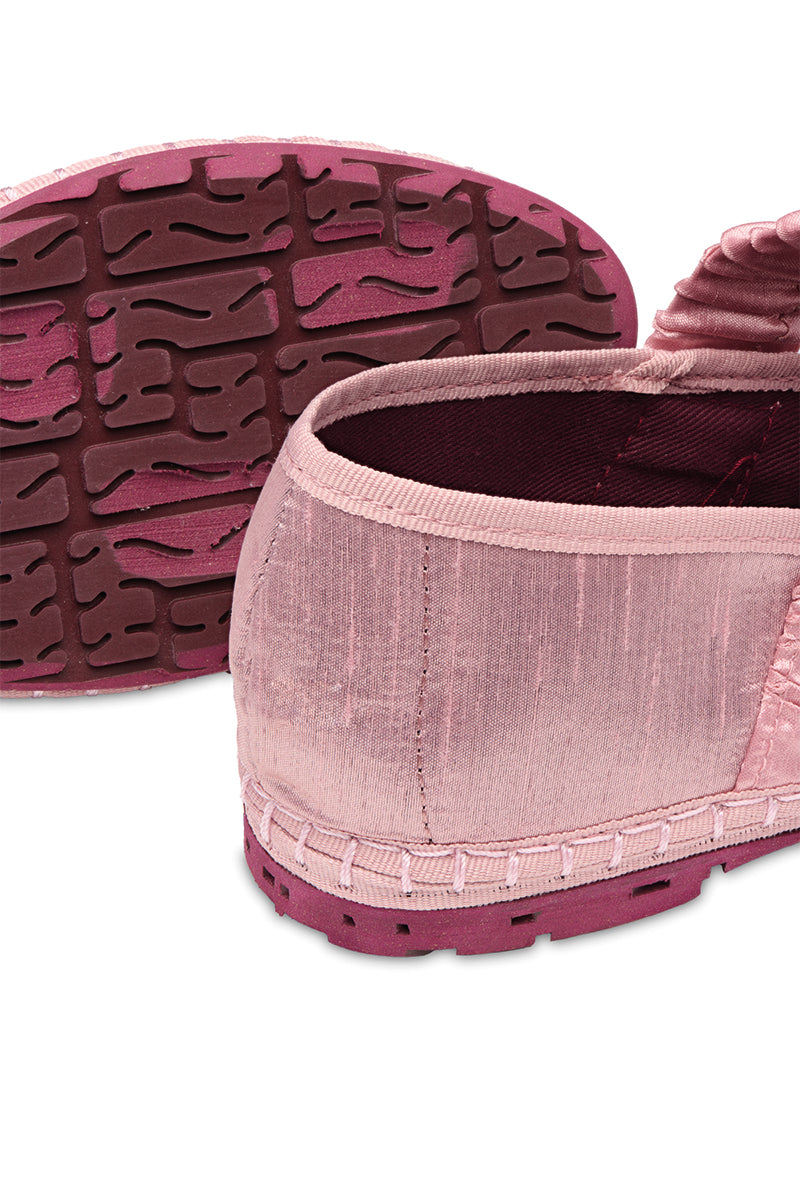 Pink Flabelus Mafalda Peony flats with rounded toes and soft fabric upper, stylish and comfortable for everyday wear.