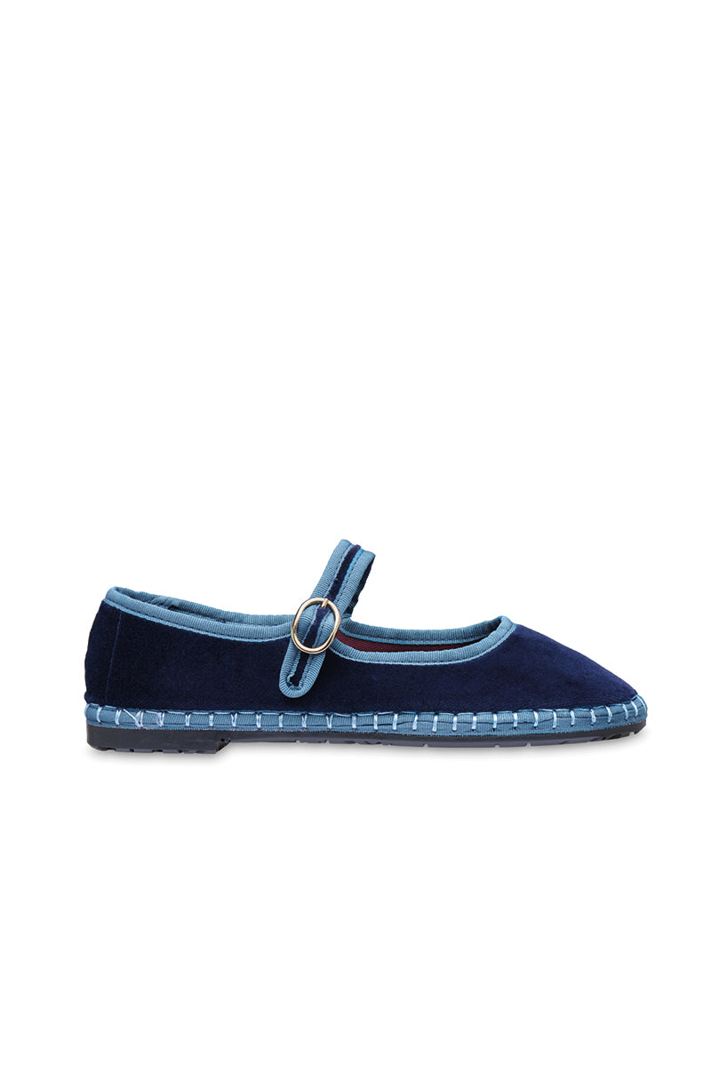 MONTAGUE SHOES IN BLUE - CULT MIA